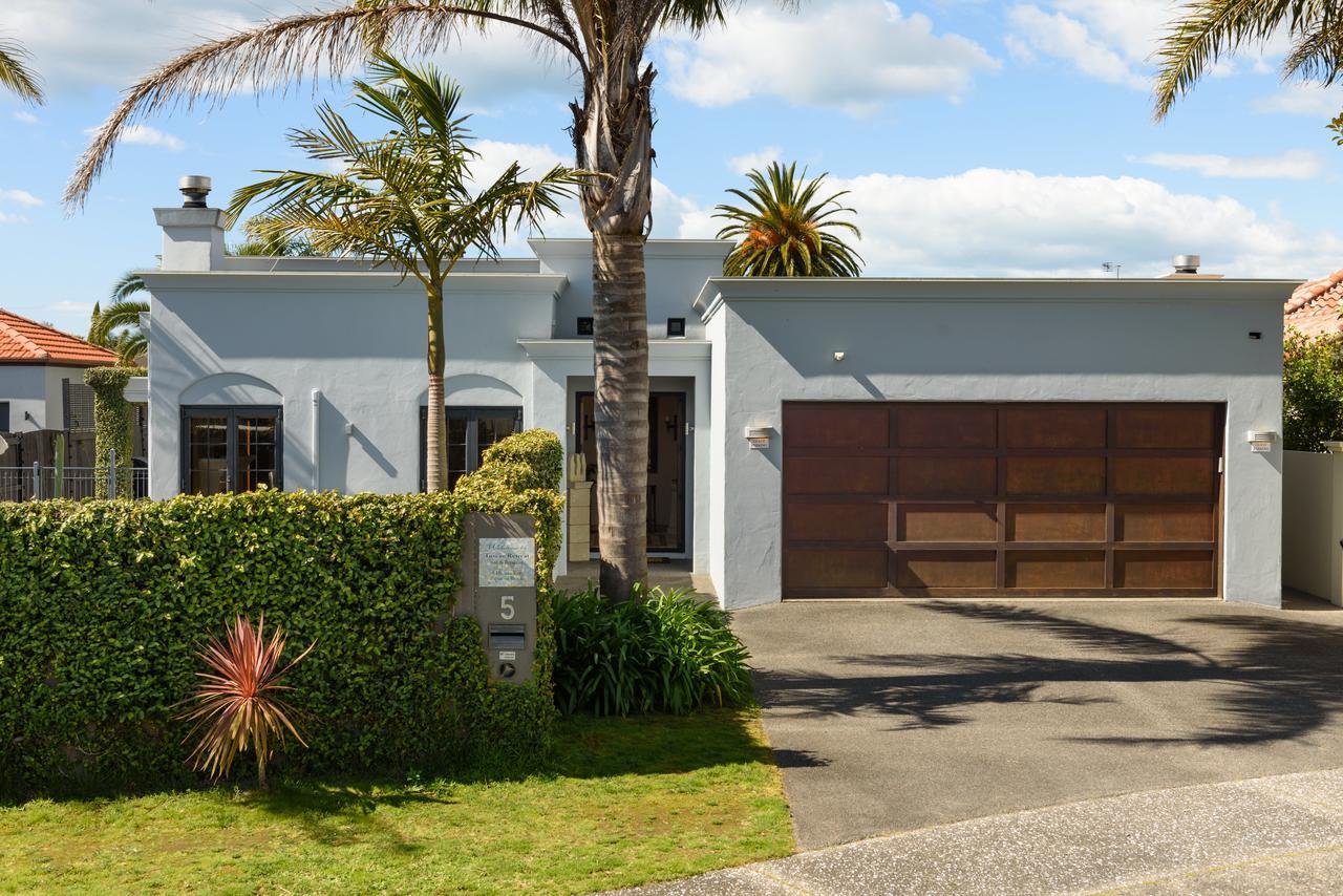 Tuscan Retreat Bed & Breakfast - Adults Only Bed & Breakfast Papamoa Exterior foto