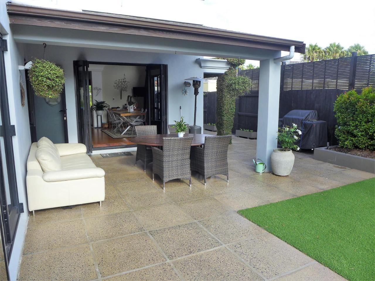 Tuscan Retreat Bed & Breakfast - Adults Only Bed & Breakfast Papamoa Exterior foto